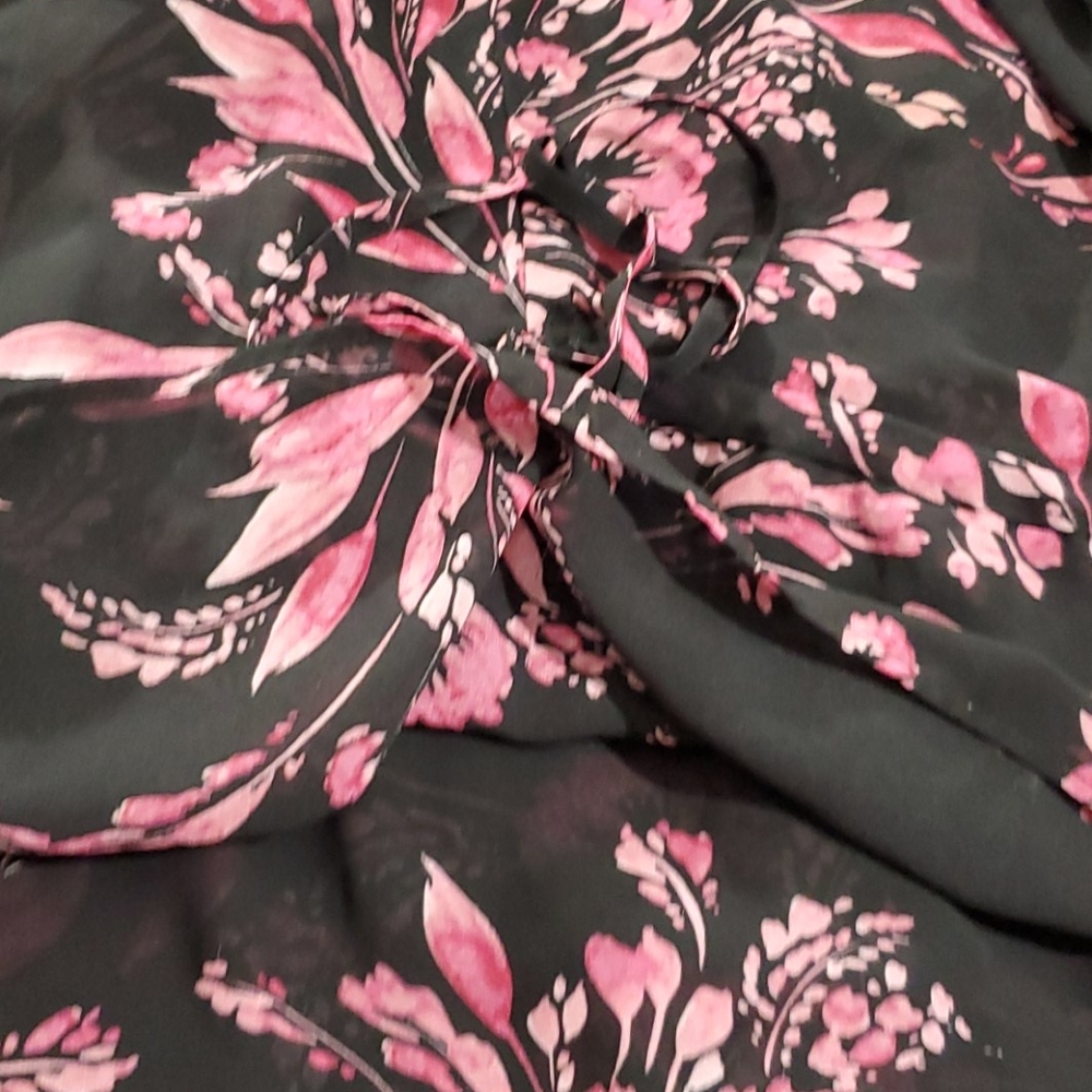 Elle Blouse - Picture 6 of 6